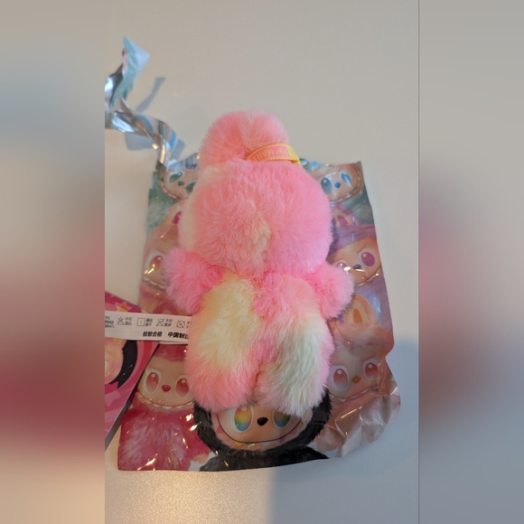 Labubu The Monsters Big Into Energy Loyalty. - Picture 2 of 7